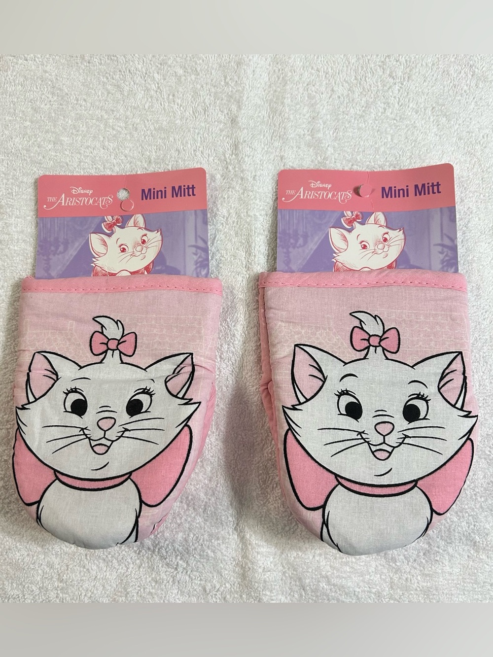 New! Disney The Aristocats Mini Oven Mitts Lot of 2